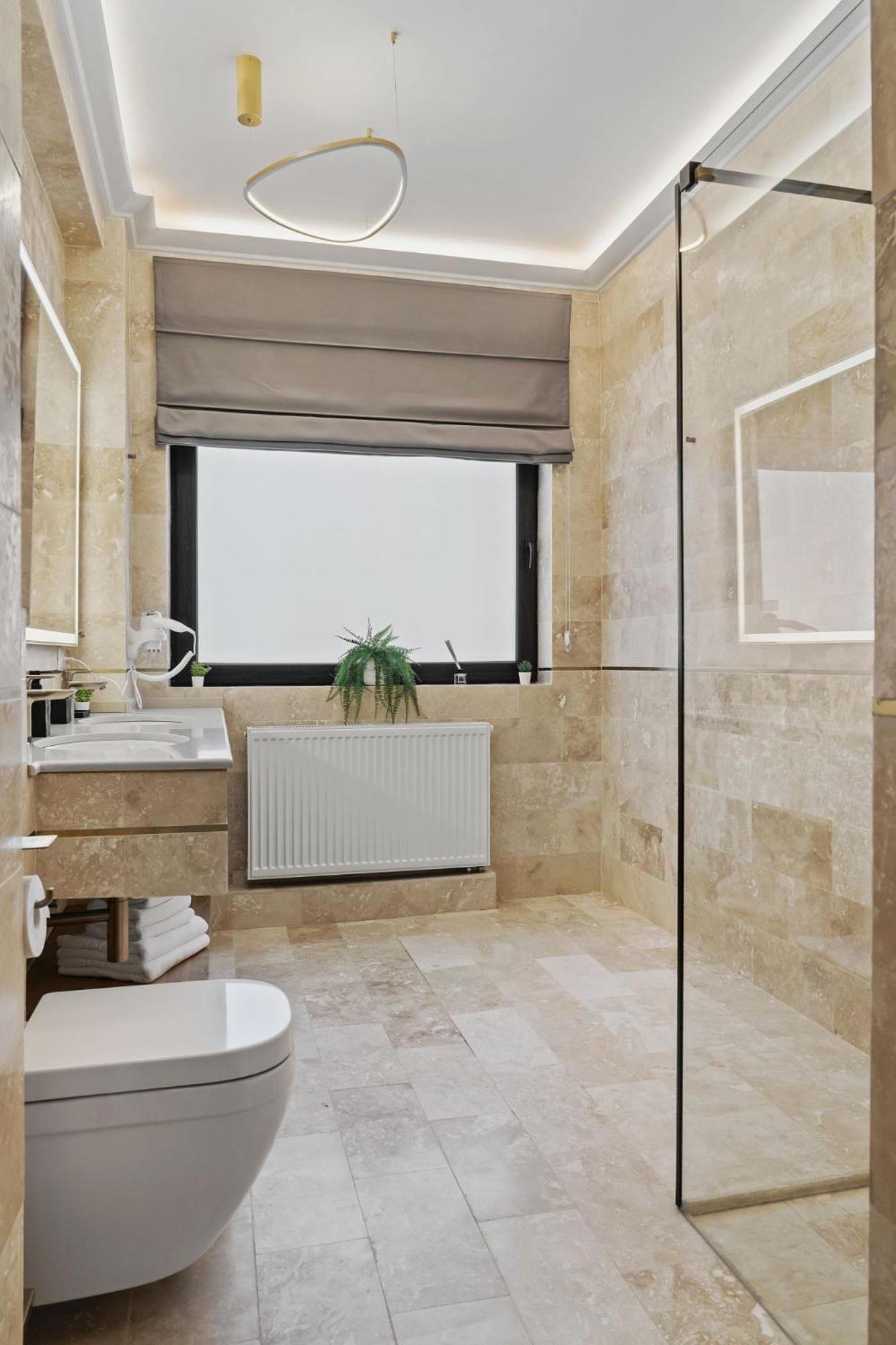 Central Two Rooms Apartment The Paradise Of Lights Bucureşti Ngoại thất bức ảnh