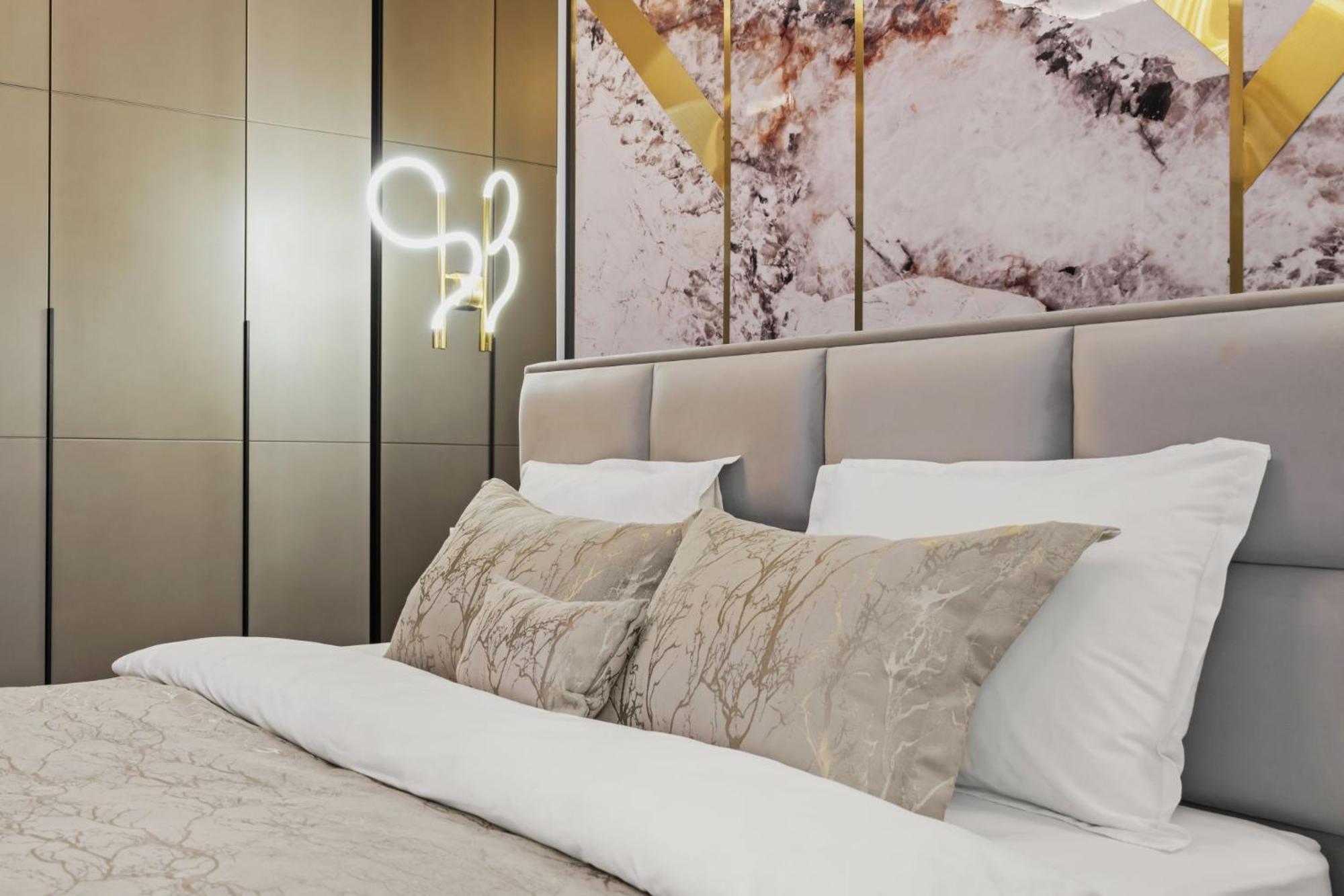 Central Two Rooms Apartment The Paradise Of Lights Bucureşti Ngoại thất bức ảnh