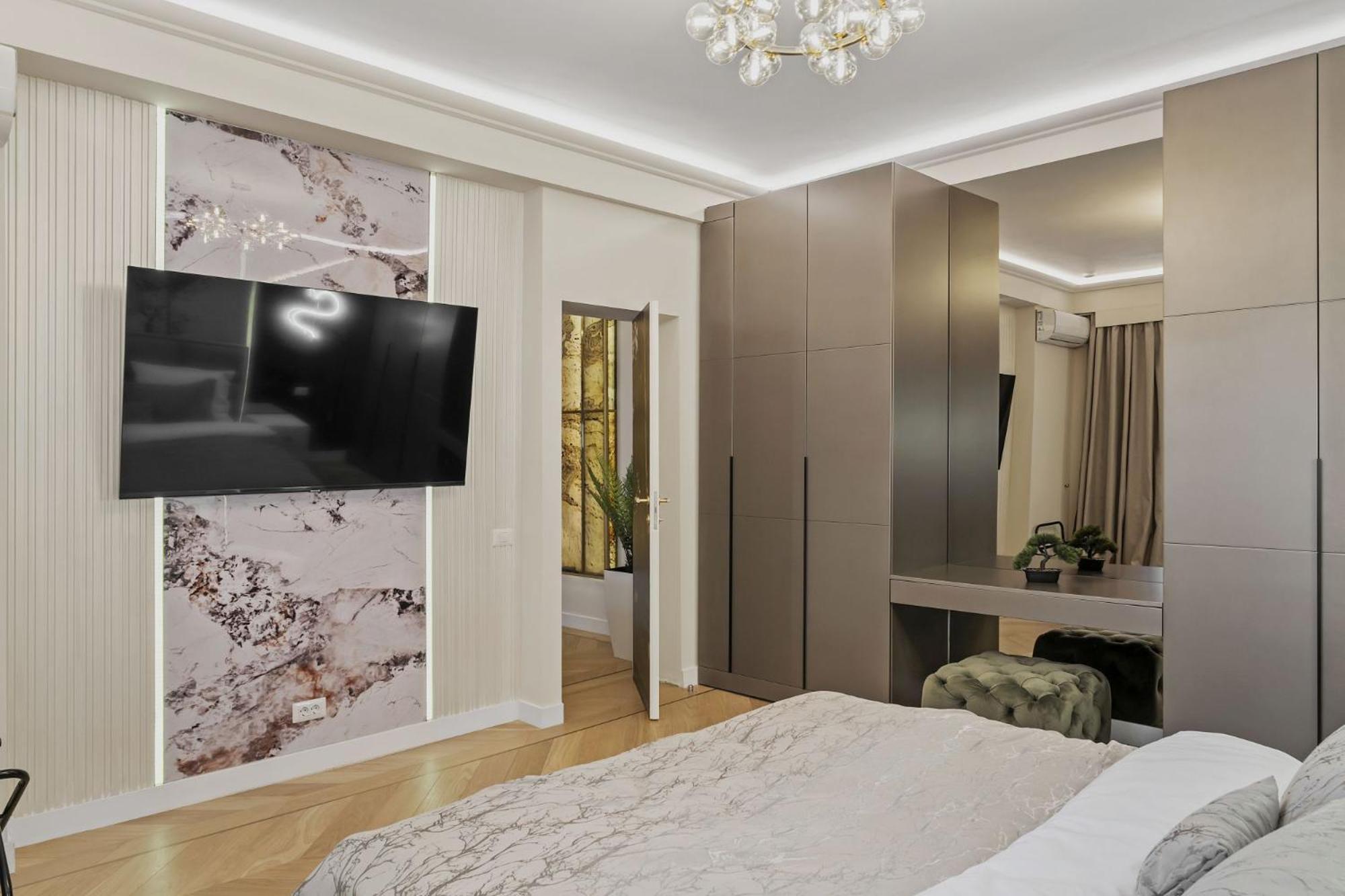 Central Two Rooms Apartment The Paradise Of Lights Bucureşti Ngoại thất bức ảnh